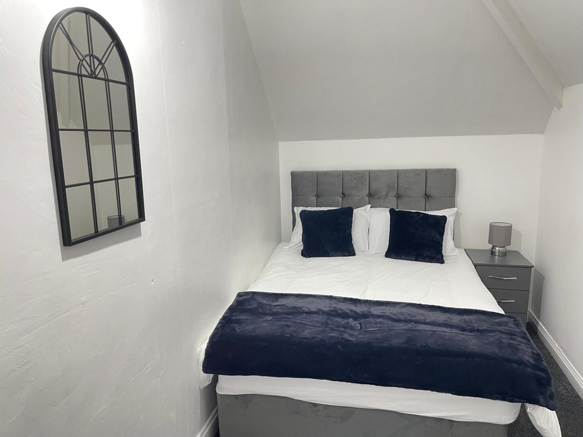 Hometel Digs Hidden Gem Large Comfy Home Can Sleep 15 Braunstone Town Buitenkant foto